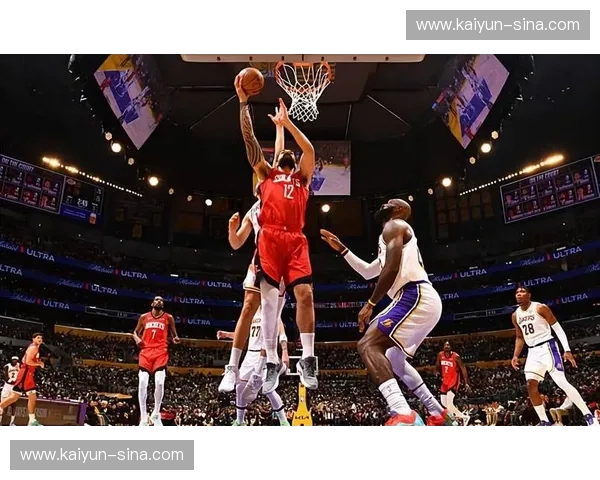 前场篮板优势因亚当斯报销消失 火箭被迫将进攻重心转向外线