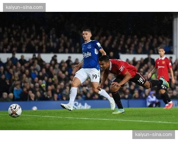 诺丁汉森林与狼队零比零战平 中下游球队抢分策略保守