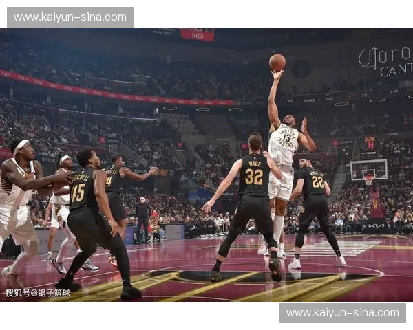 快船防守强度有所提升 限制鹈鹕核心球员发挥效果显著 快船防守强度有所提升 限制鹈鹕核心球员发挥效果显著